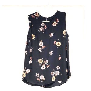 WhoWhatWear sleeveless black floral blouse